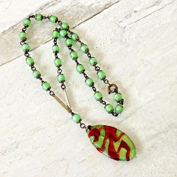 Vintage Czech Art Glass Pendant Necklace Green with Red Lava Silver Tone 16 in - Picture 1 of 6